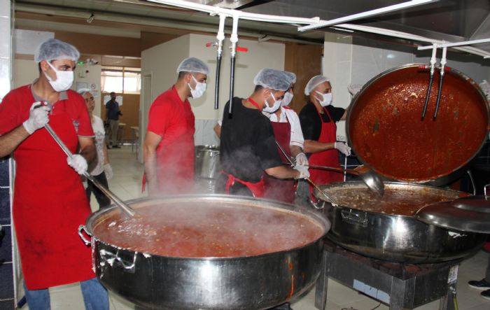 Adyaman'da 40 noktadaki yemek datm sryor