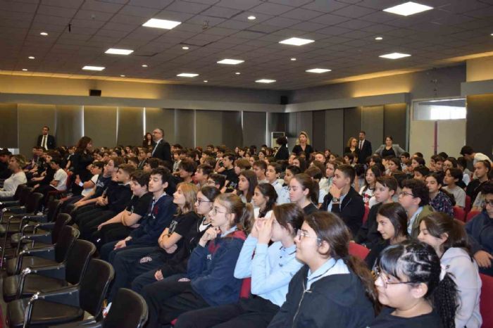 GKVde teknoloji bamll, teknolojiyi bilinli kullanma ve siber sular semineri