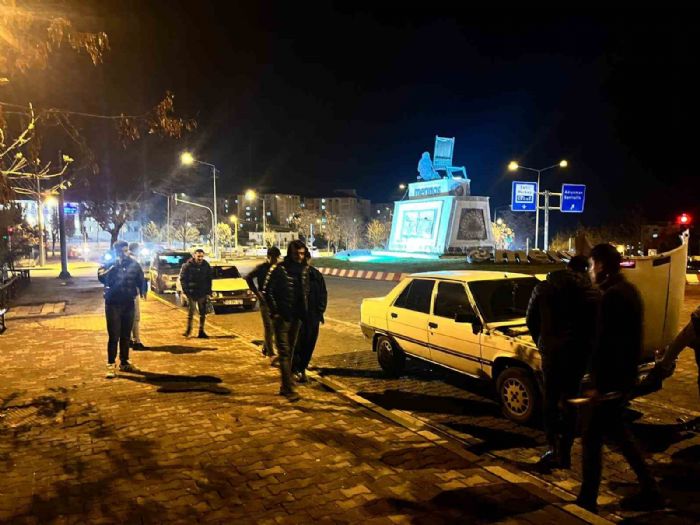 Besnide zincirleme trafik kazas