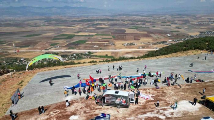 Gaziantepte yama parat heyecann depremzede ocuklar merakla izledi