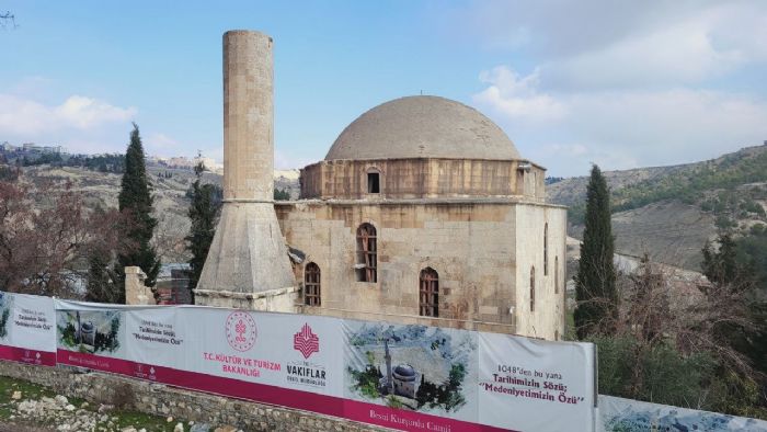 Tarihi Kurunlu Camide restorasyon hzla ilerliyor