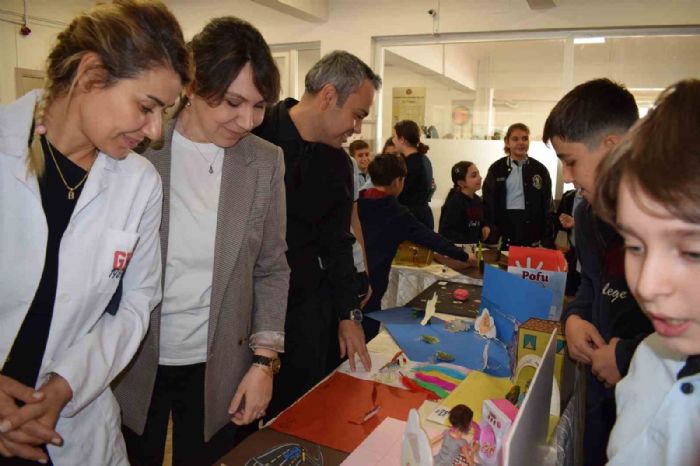 Gaziantep Kolej Vakfnda dikkat eken sergi