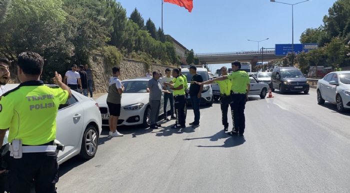 Adyaman'da 16 ara birbirine girdi: 1'i polis 2 yaral