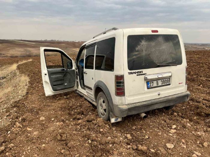 Polis ekiplerinin kovalad src aracn brakarak kat