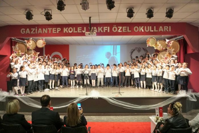 Gaziantep Kolej Vakf rencileri retmenlerini Unutmad