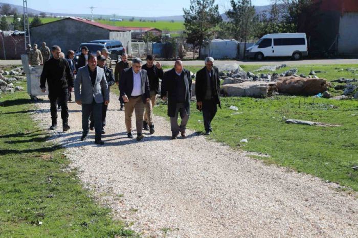 Ergani Kaymakam Karaaslan, krsal mahalleleri ziyaret edip talepleri dinledi