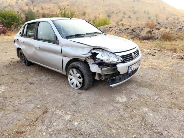 Adyaman'n Glba ilesinde otomobil kazas: 4 yaral