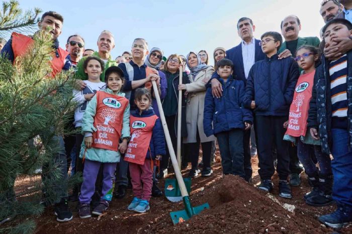 Bykehir, yeil ehir iin Yamatepede aa dikti