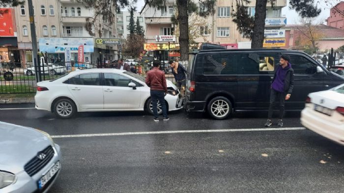 Adyamanda zincirleme trafik kazas