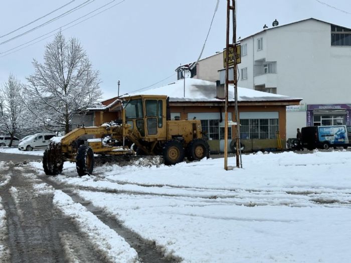 Karakoan ilesinde karla mcadele almas sryor