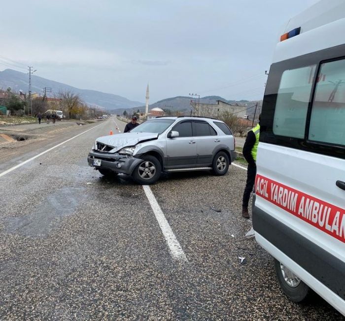 Otomobil refje arpp kar eride geti: 1 yaral