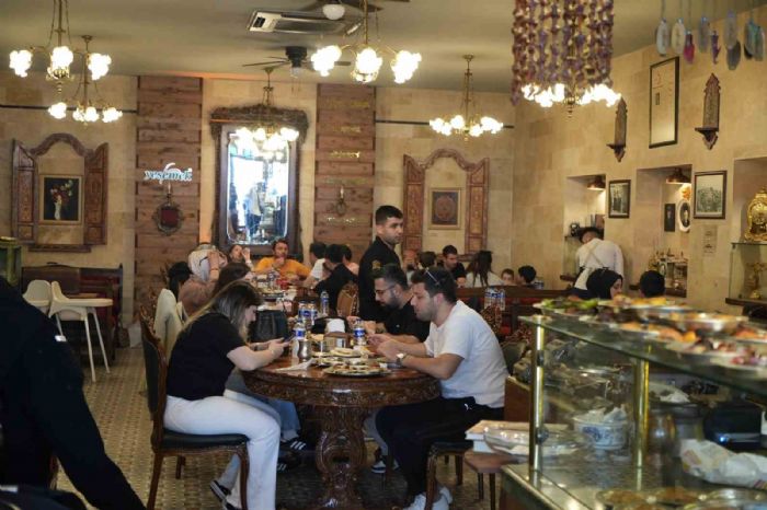 Tatili frsat bilen vatandalar Gaziantep lezzetlerine akn etti