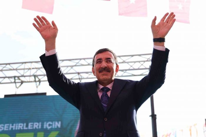 Cumhurbakan Yardmcs Ylmaz: Trkiye yzyln ina etmeye devam ediyoruz