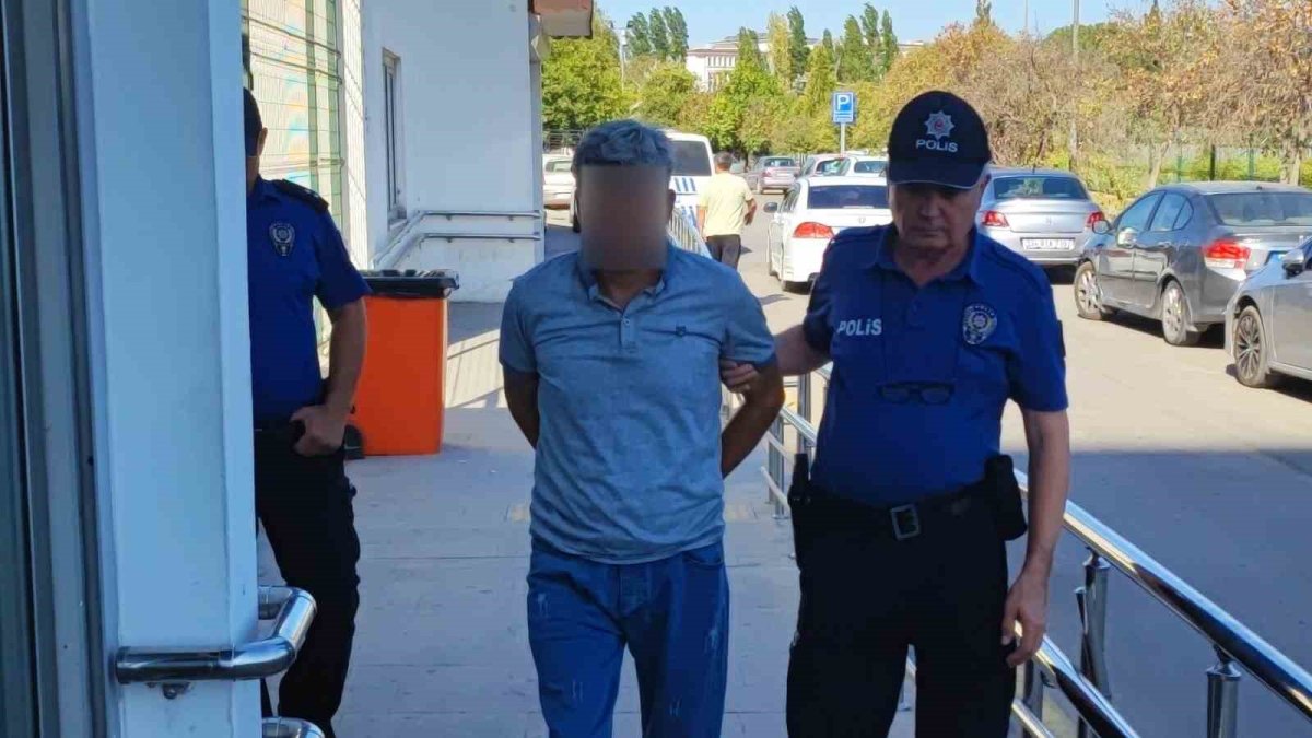 Adana’da 2 Yaşındaki Çocuğun Hayatını Kaybettiği Feci Kaza: Sürücü Adliyeye Sevk Edildi