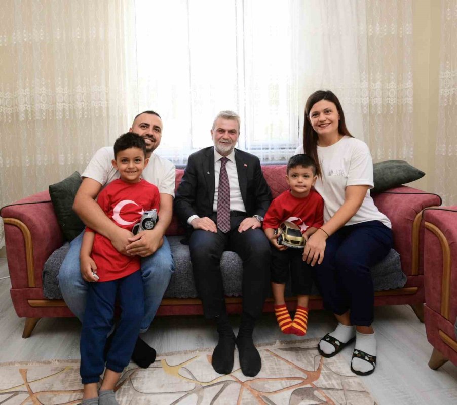 Kahramanmaraş’ta İşitme Engellilere Destek Artarak Devam Ediyor
