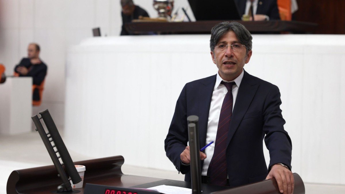 Milletvekili Ali Bozan, Bakan Murat Kurum’a sordu: 'Adıyaman’da halen kaldırılmamış kaç enkaz var?'