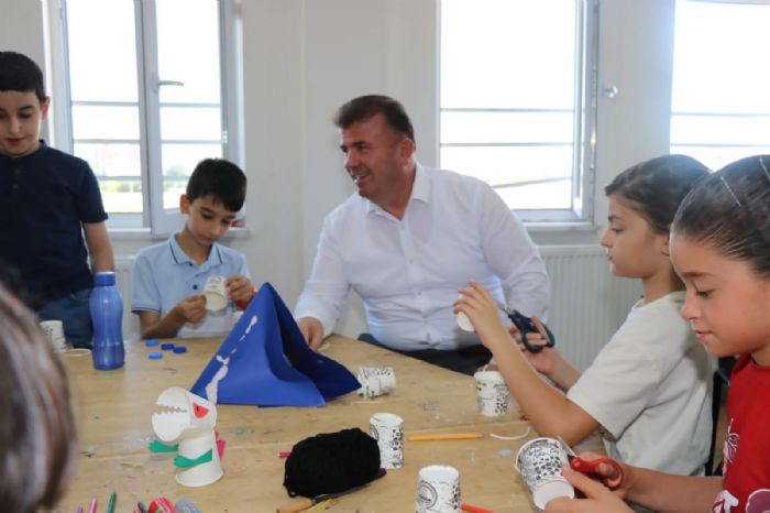 Adıyaman İl Milli Eğitim Müdürü Ramazan Aşcı, Adıyaman Bilim ve Sanat Merkezi Yaz Okulu'nu Ziyaret Etti