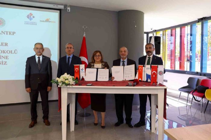 İstasyon Gaziantep’te imzalar dijital dönüşüm için atıldı