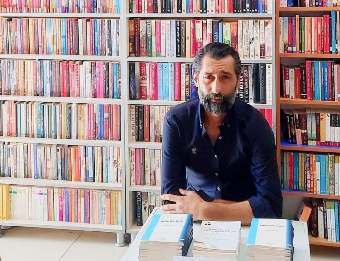 ‘Şiire Medfun’ okurlarıyla buluştu