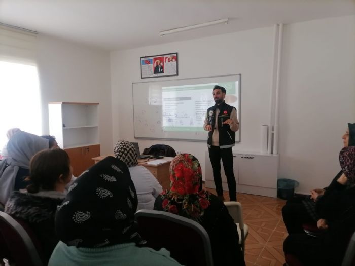 UYUŞTURUCUYLA MÜCADELEDE VATANDAŞLAR BİLİNÇLENDİRİLDİ